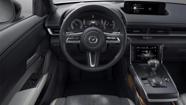Mazda MX-30 2020 cockpit