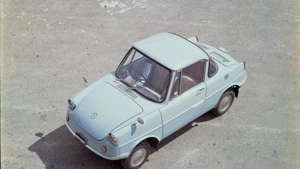 Mazda' eerste personenauto